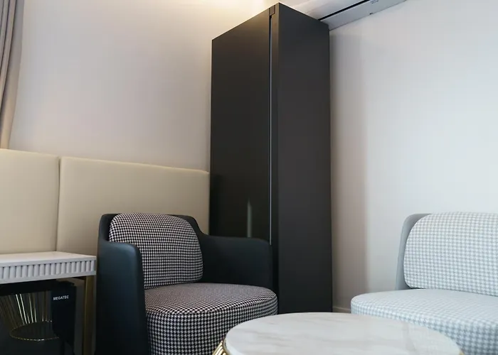 H Avenue Jeonggwan Branch *