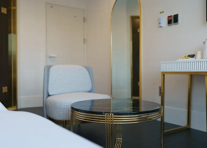 H Avenue Jeonggwan Branch Hotel *