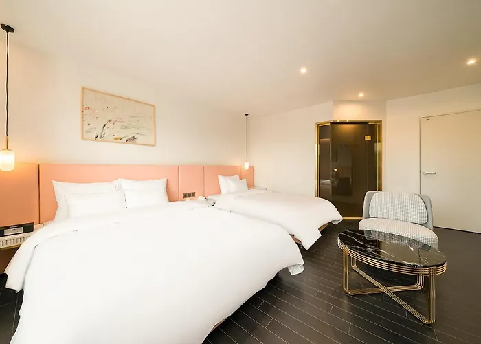 Hotel H Avenue Jeonggwan Branch