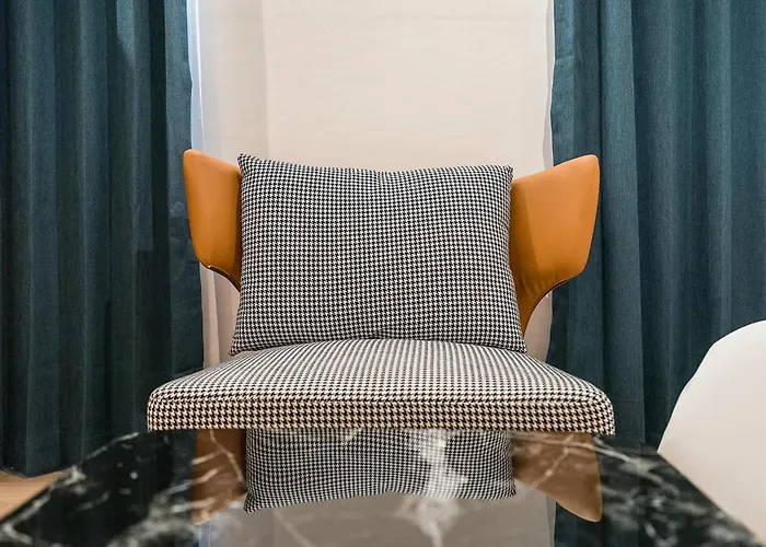 H Avenue Jeonggwan Branch Hotel *